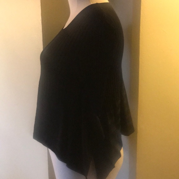 Opening ceremony top - Picture 2 of 6